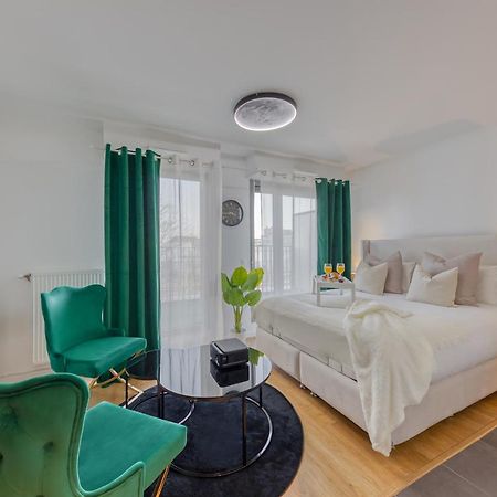 Cinema Moon Luxury - Gare 3Min - Proche Paris Apartment Massy  Ngoại thất bức ảnh