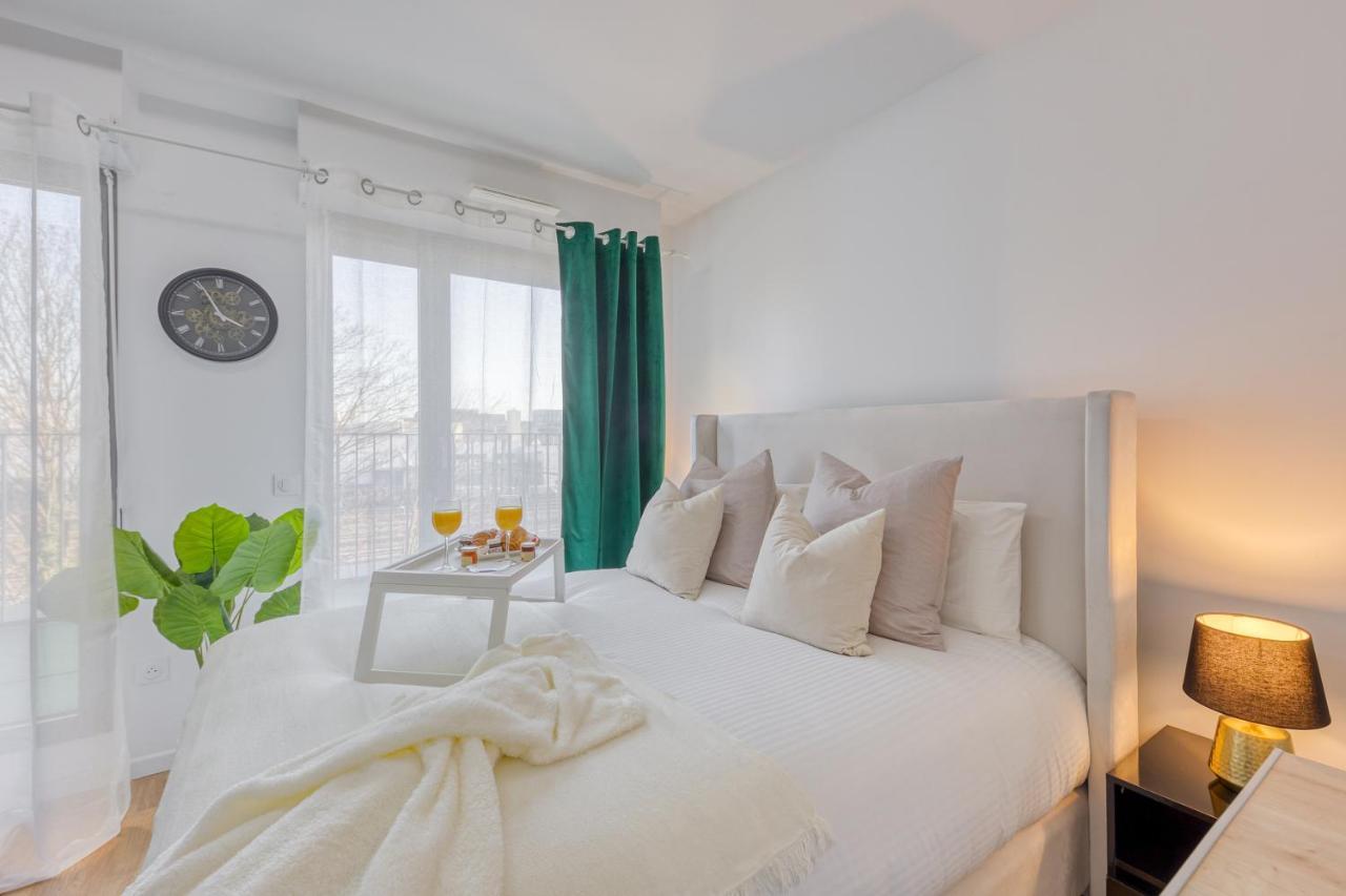 Cinema Moon Luxury - Gare 3Min - Proche Paris Apartment Massy  Ngoại thất bức ảnh