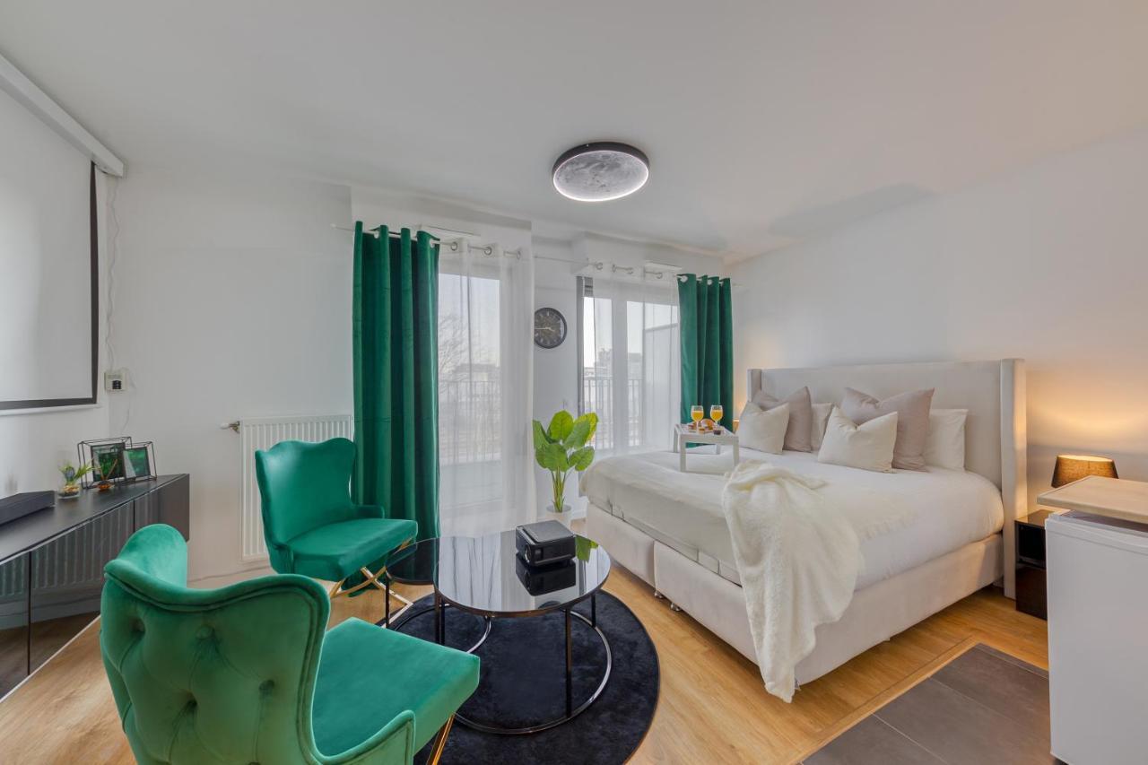 Cinema Moon Luxury - Gare 3Min - Proche Paris Apartment Massy  Ngoại thất bức ảnh