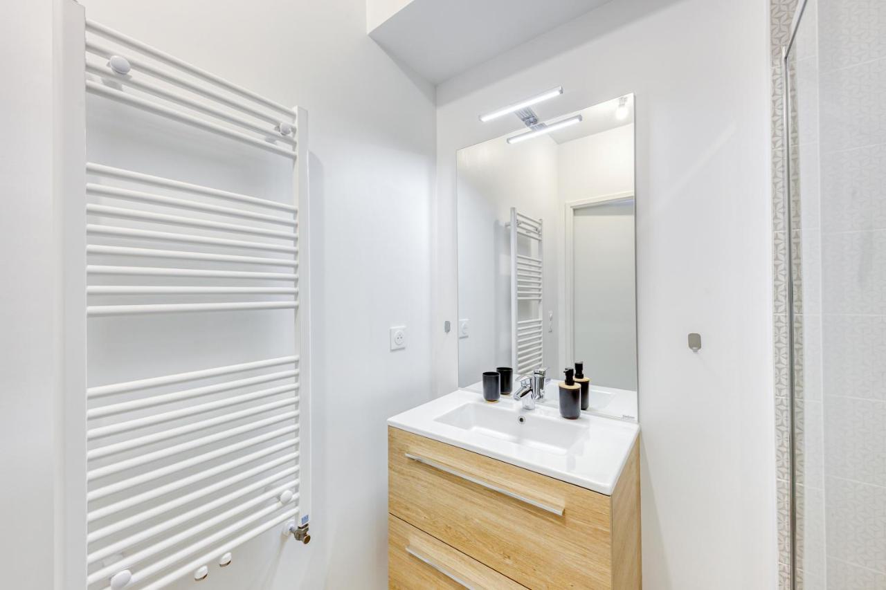 Cinema Moon Luxury - Gare 3Min - Proche Paris Apartment Massy  Ngoại thất bức ảnh