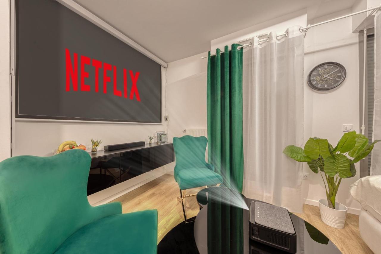 Cinema Moon Luxury - Gare 3Min - Proche Paris Apartment Massy  Ngoại thất bức ảnh