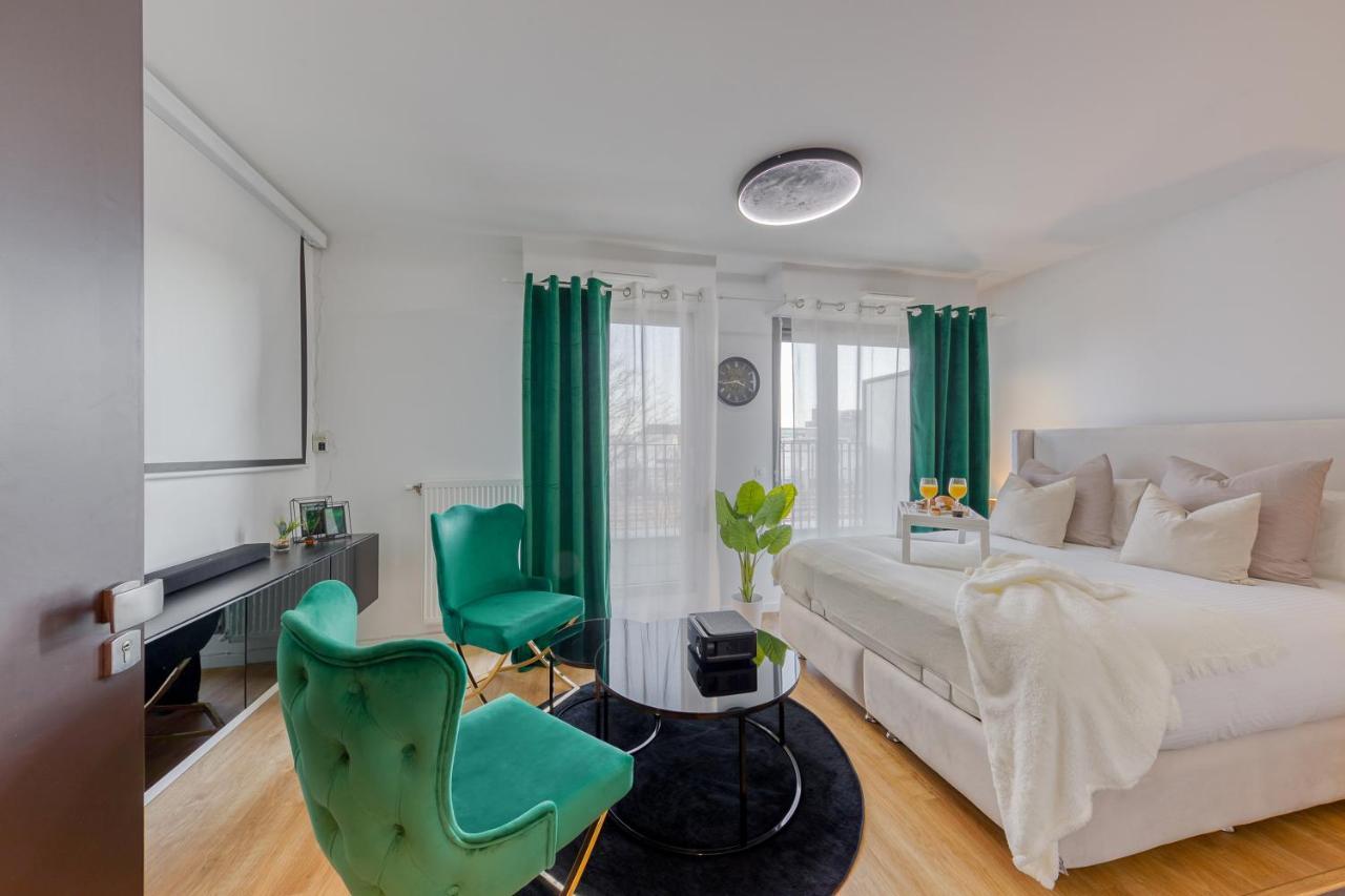 Cinema Moon Luxury - Gare 3Min - Proche Paris Apartment Massy  Ngoại thất bức ảnh